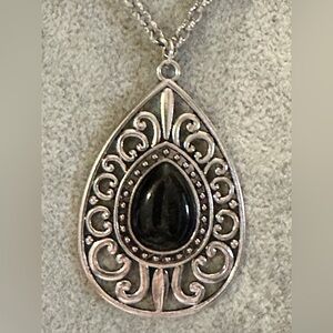 Elegant Silver and Black Teardrop Pendant Necklace